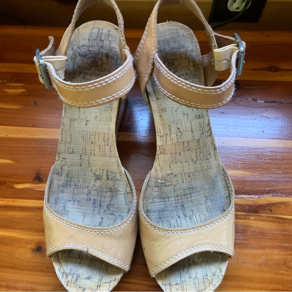 Lucky Brand 4” cork wedge